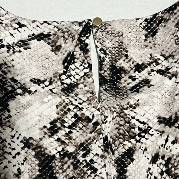 Calvin Klein - Sleeveless Snakeskin Print Top Sz. Lg. - Picture 5 of 7